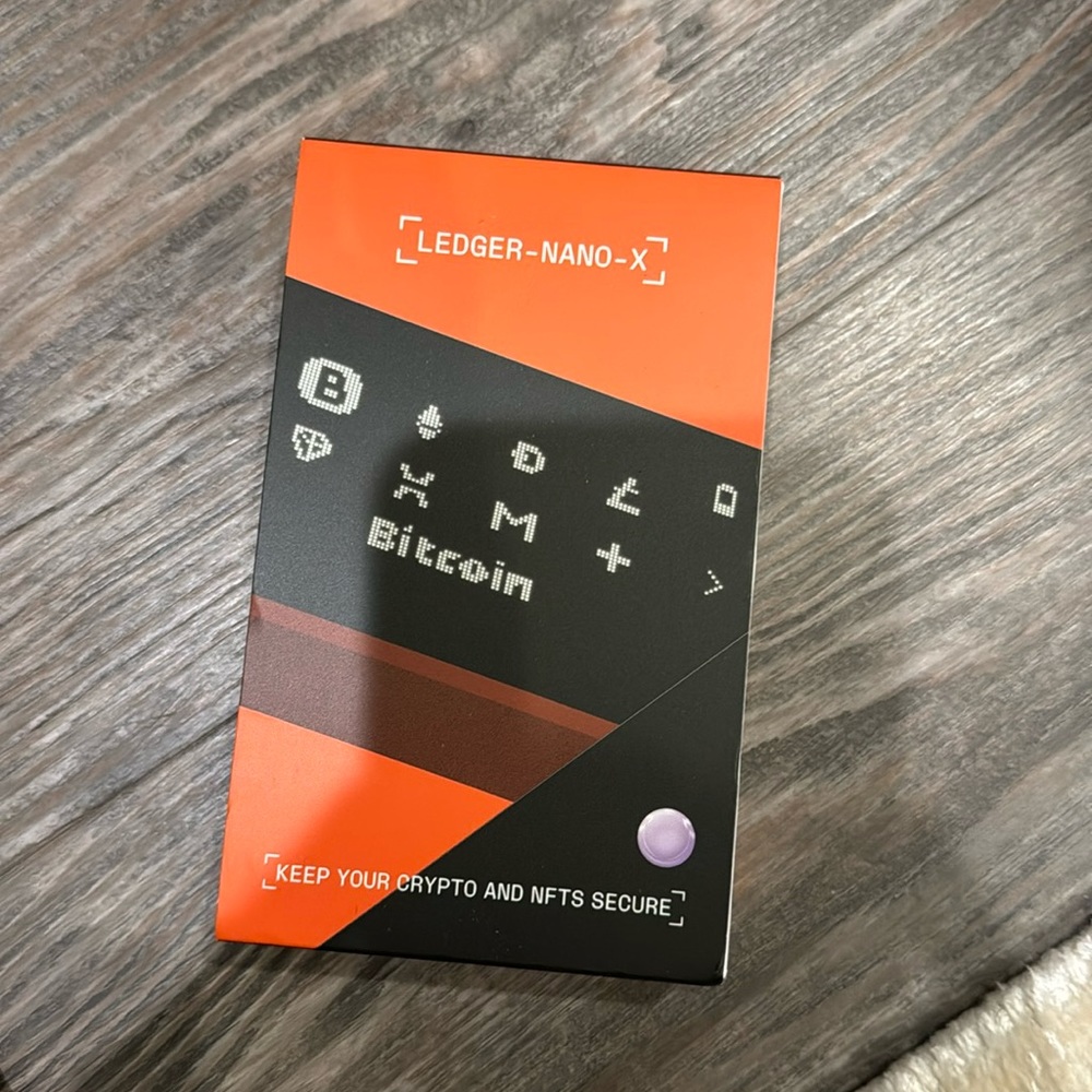 Ledger crypto secure wallet - brand new, never used